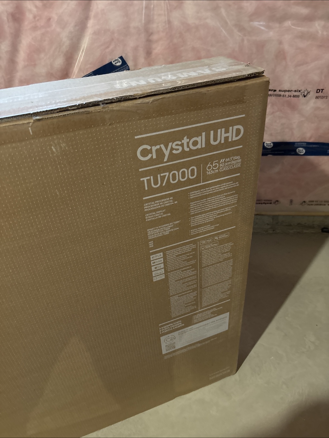 Samsung 65" Crystal UHD TU7000 smart TV - photo 2