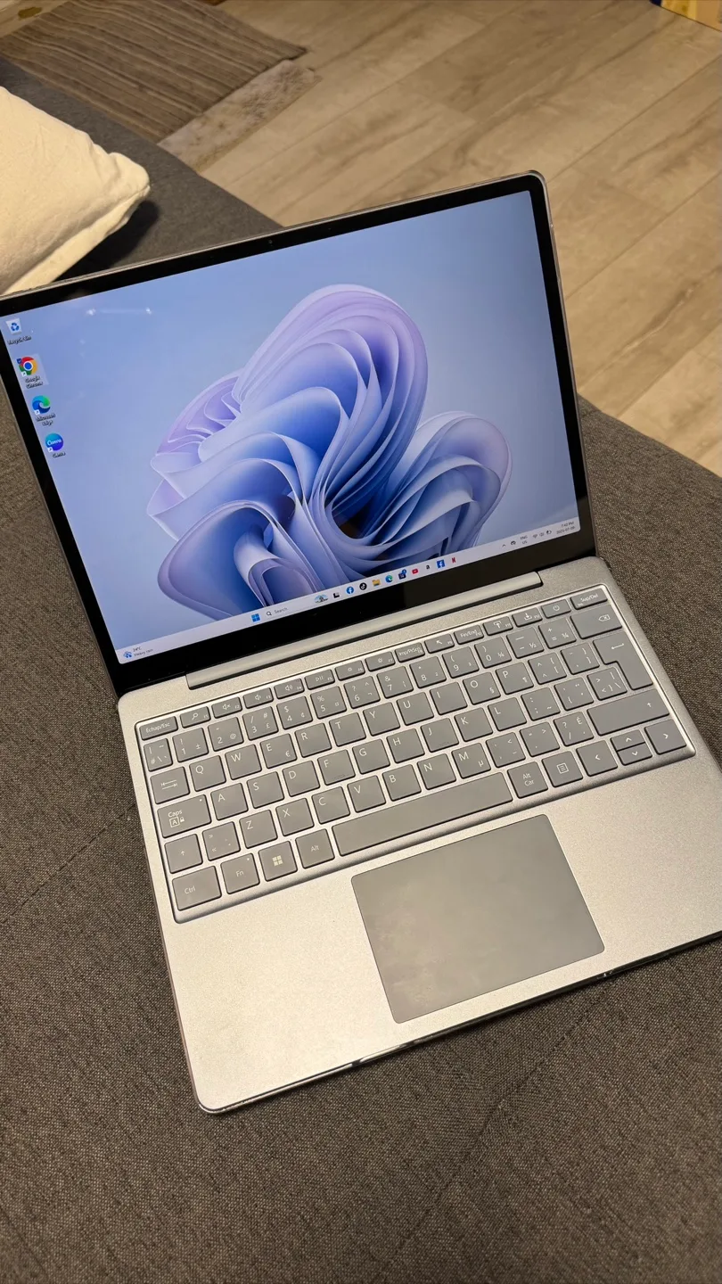 Microsoft Surface Laptop Go 3 blue thumbnail