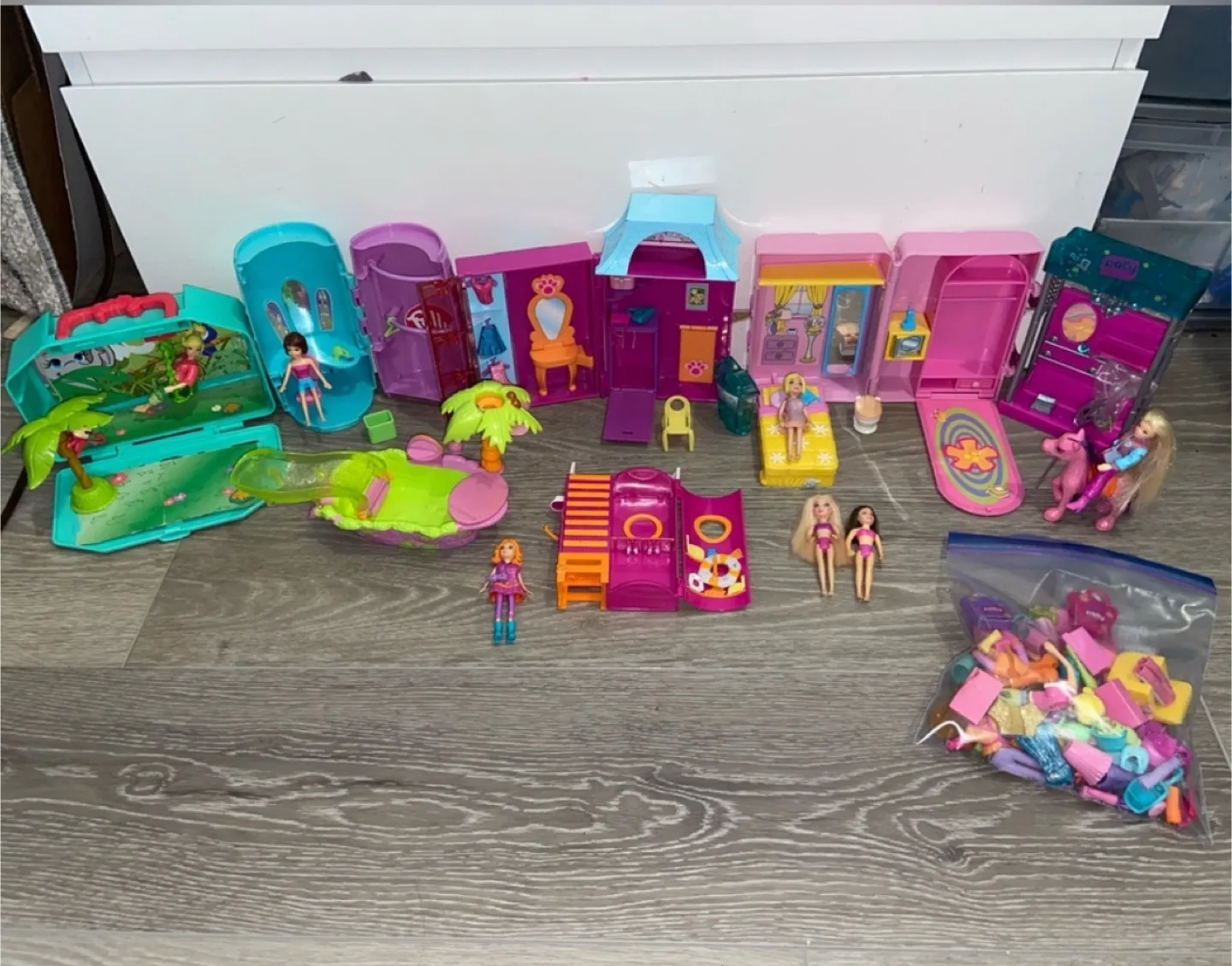 Polly Pocket Playset Lot with Dolls & Accessories thumbnail