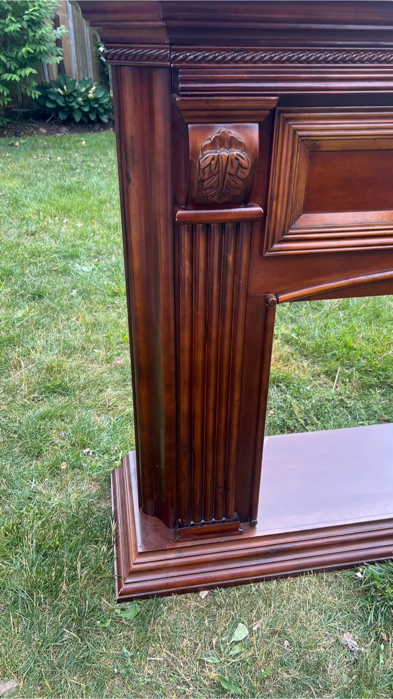 Wooden Fireplace Mantel image indicator(2)