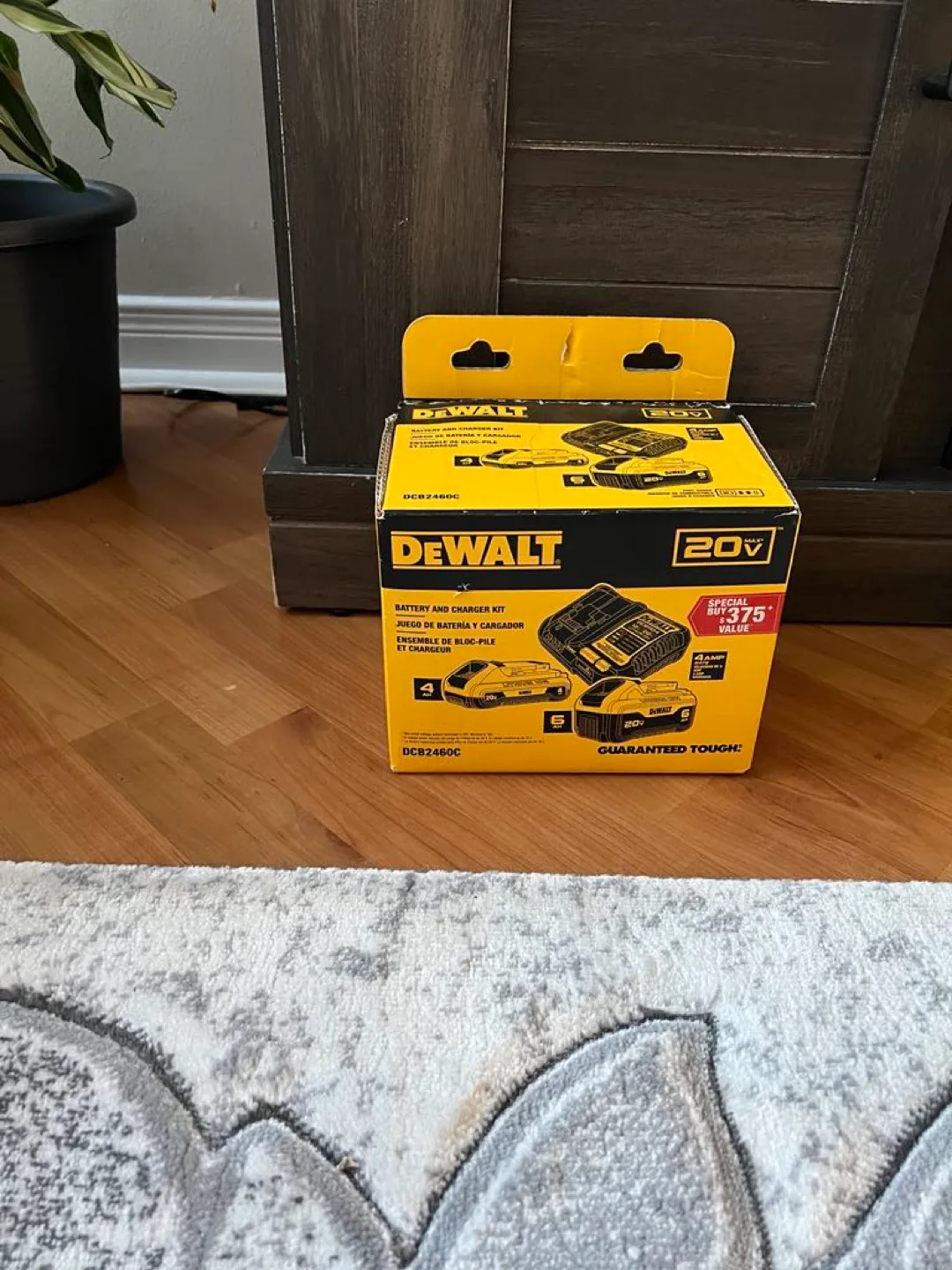 DeWalt 20V Battery and Charger Kit DCB2460C thumbnail