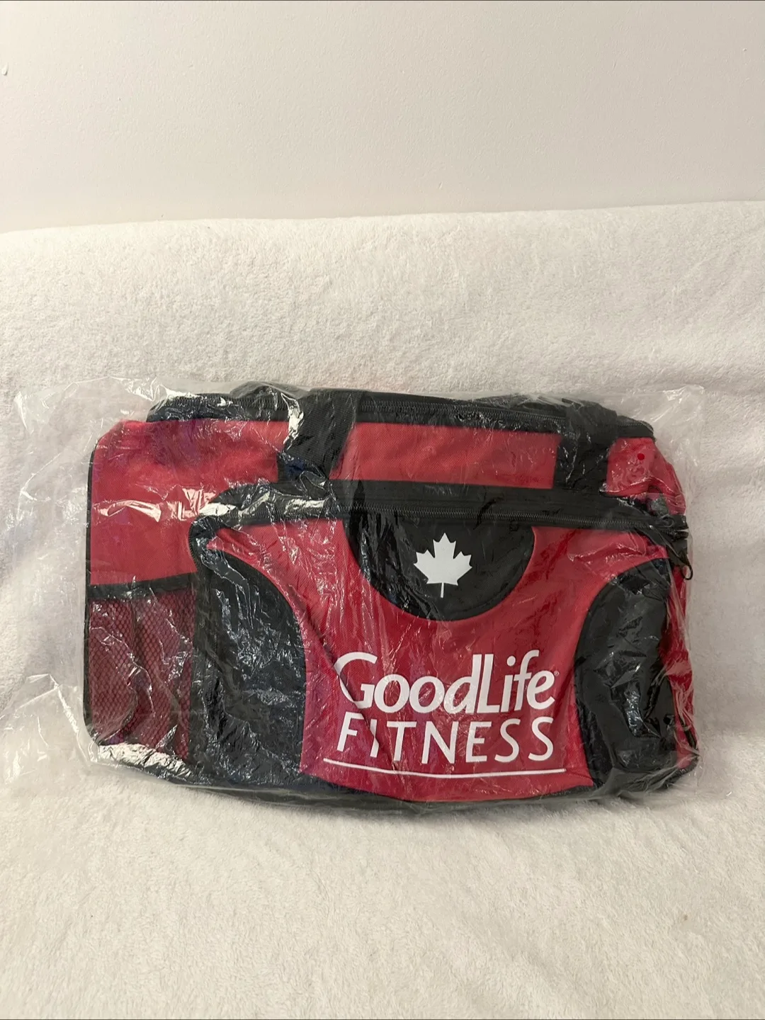 GoodLife Fitness Gym Bag - Red/Black thumbnail