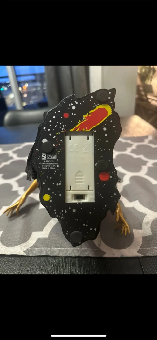 Exclusive Marvel Nova statue whit glowing hair image indicator(6)