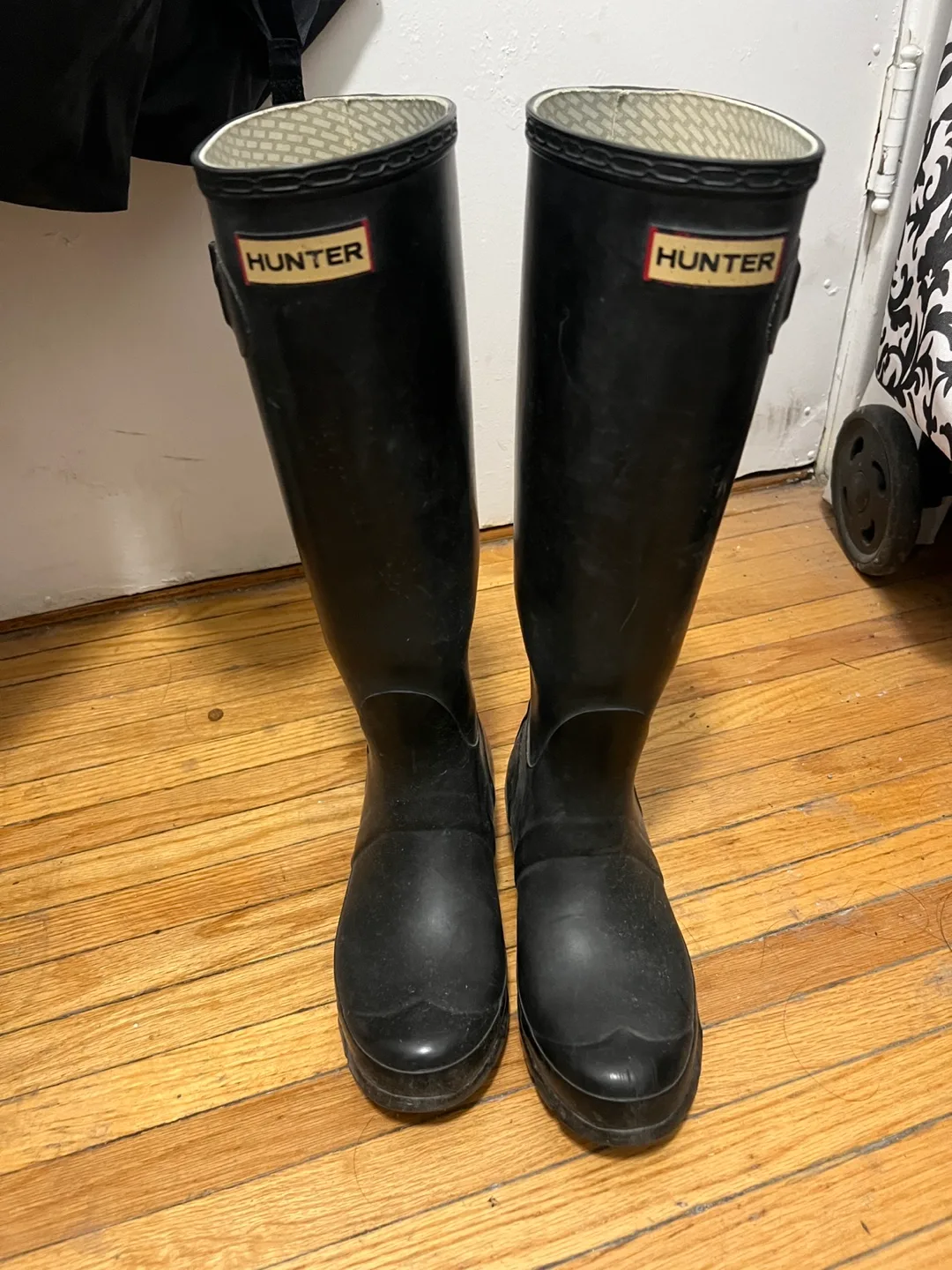 Hunter Rain Boots - Black size 6 thumbnail