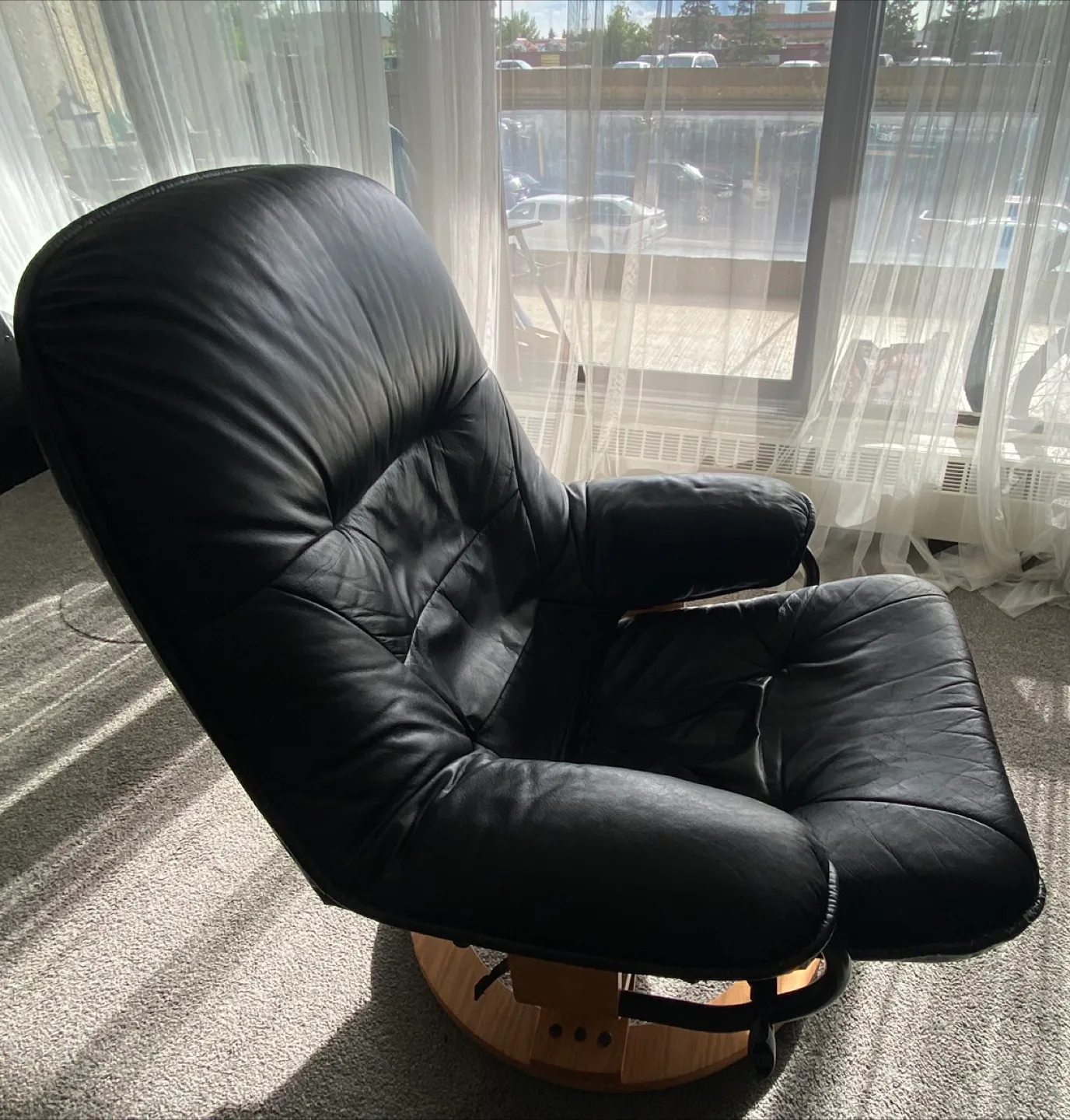 Black Leather Swivel Armchair thumbnail