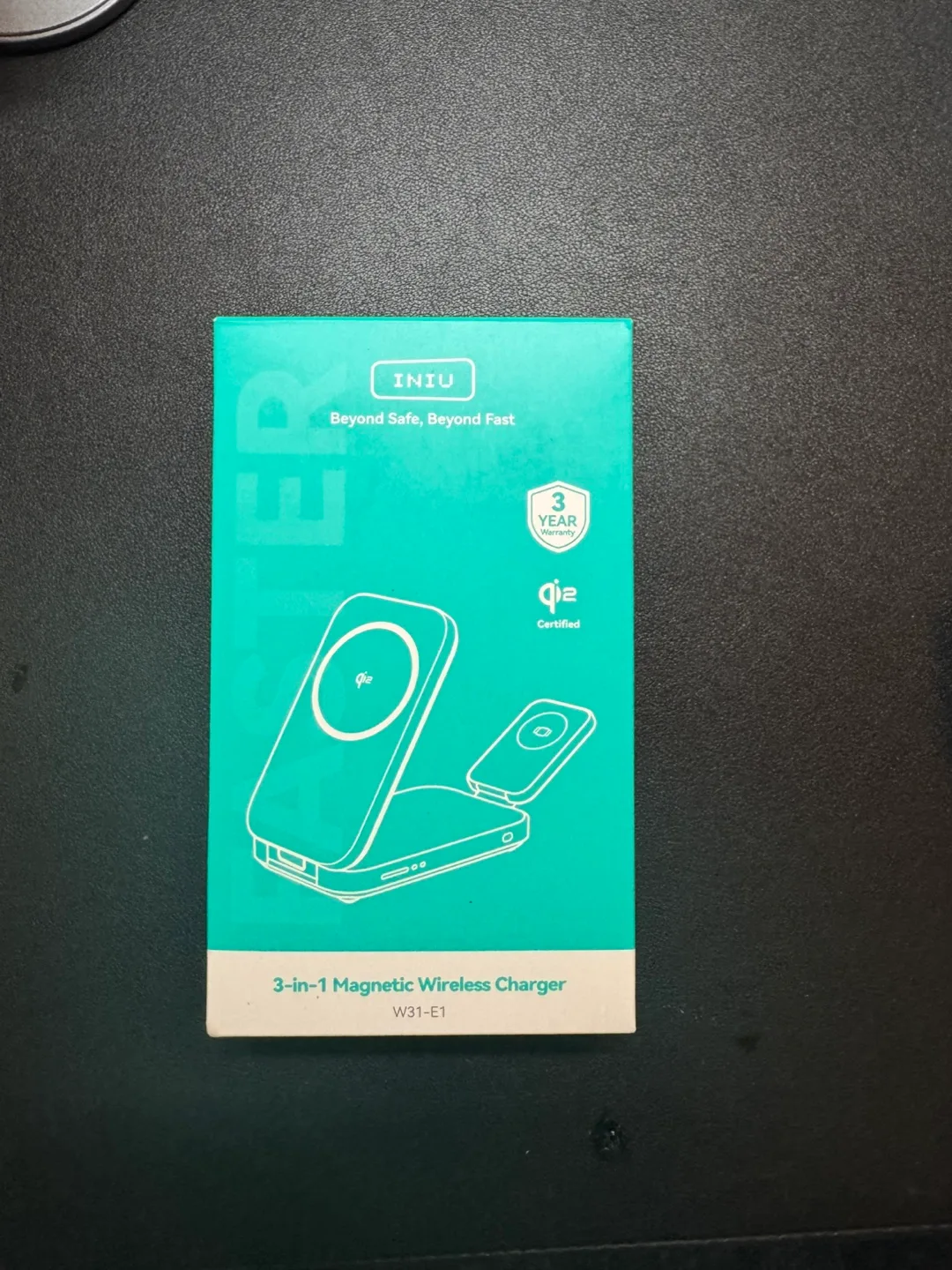INIU 3-in-1 Magnetic Wireless Charger - New in Box! thumbnail