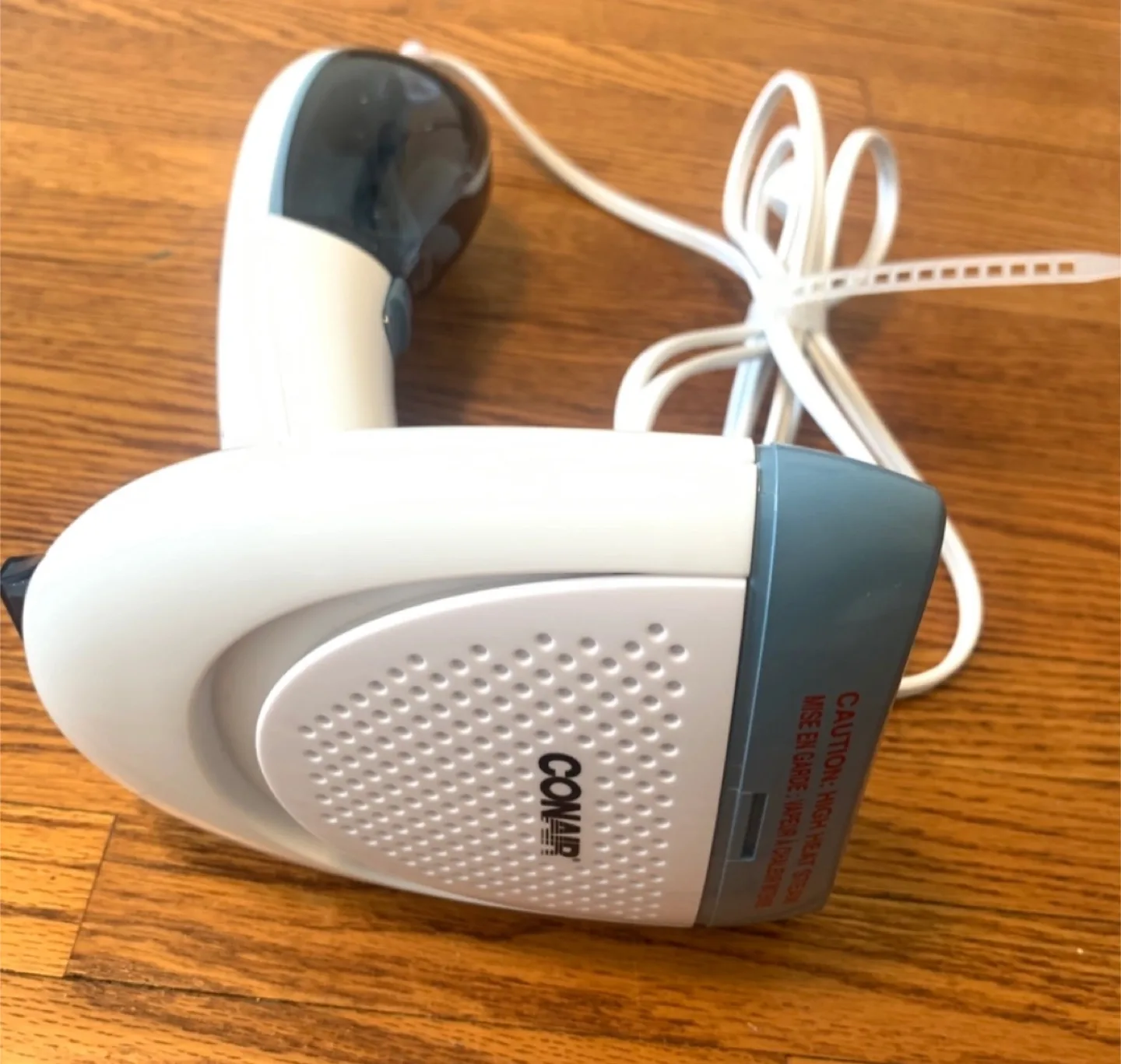 Conair Handheld Garment Steamer thumbnail