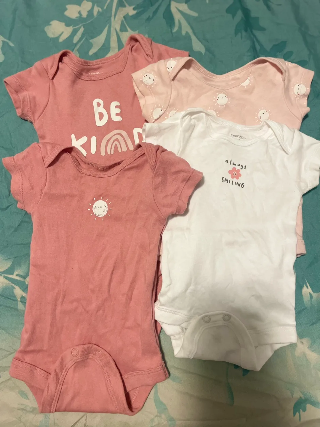 Baby Girl Newborn image indicator(2)