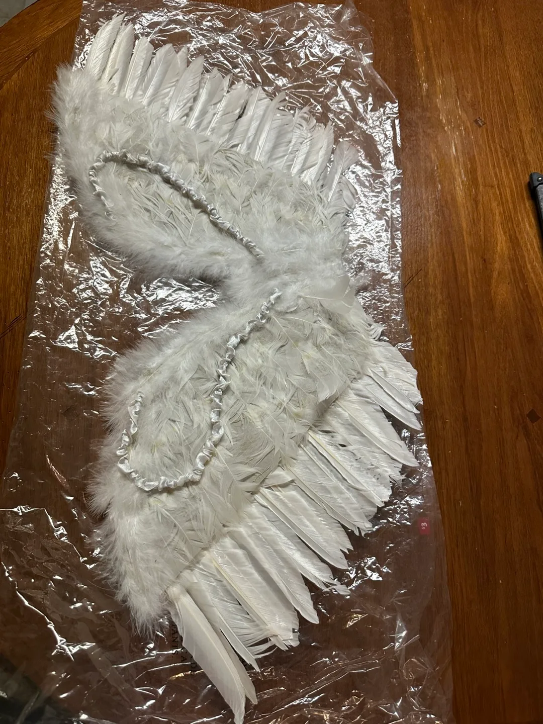 Feather Angel Wings - Costume Accessory thumbnail