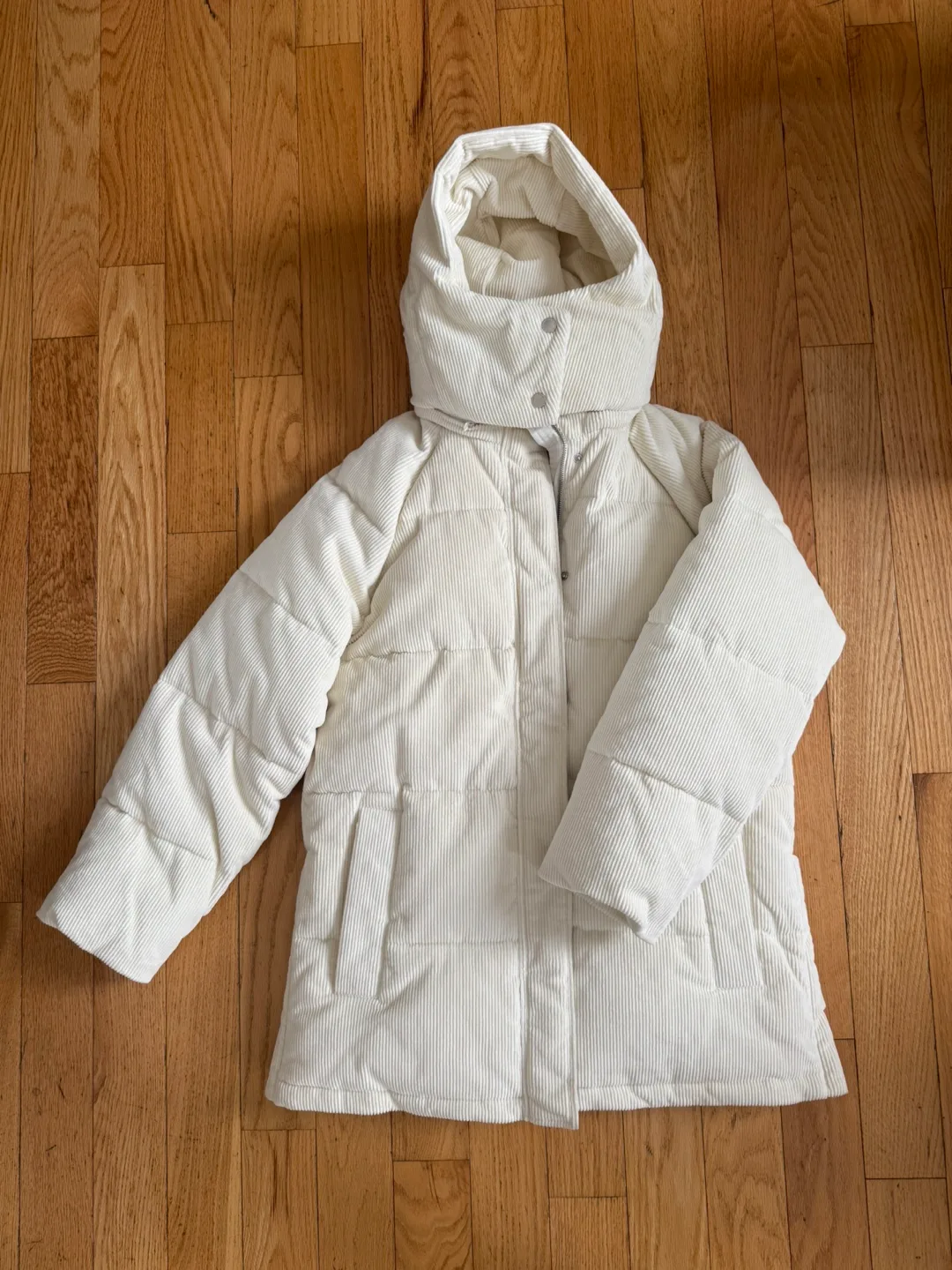 White Puffer (parka) A&F Ultra Collection thumbnail