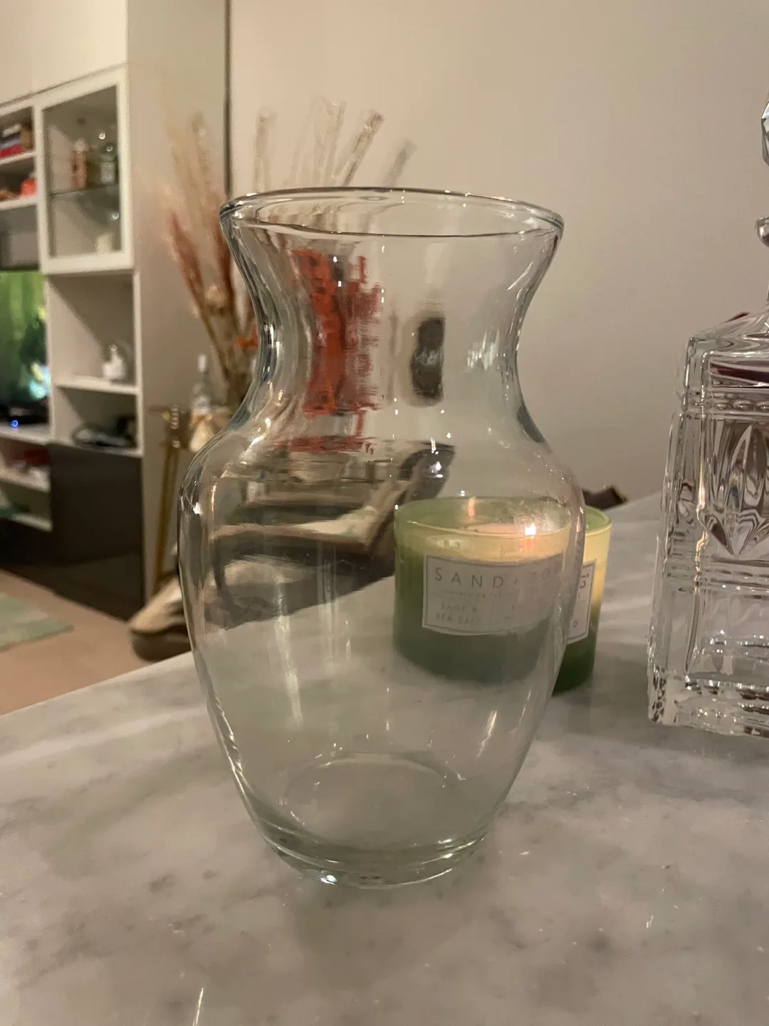 Clear Glass Flower Vase thumbnail