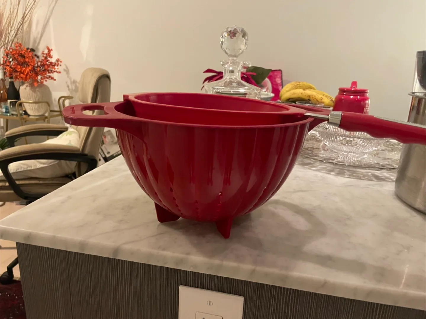 Two Red Colander Set ( kitchenaid and Betty Crocker) thumbnail