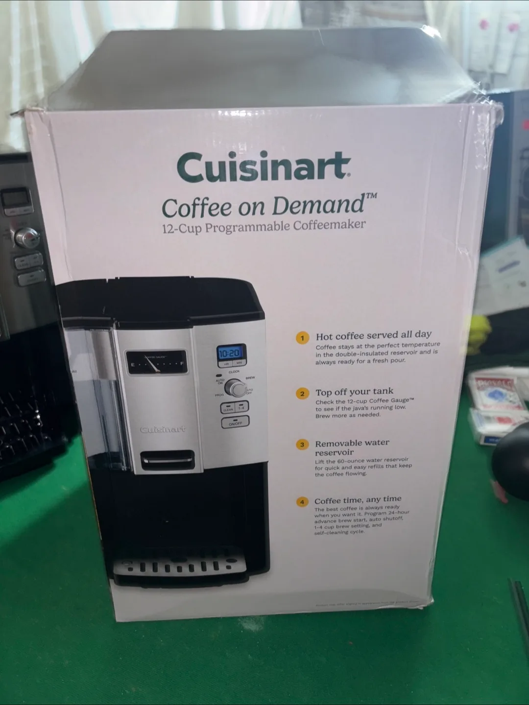 Cuisinart Coffee on Demand 12-Cup Coffeemaker image indicator(4)