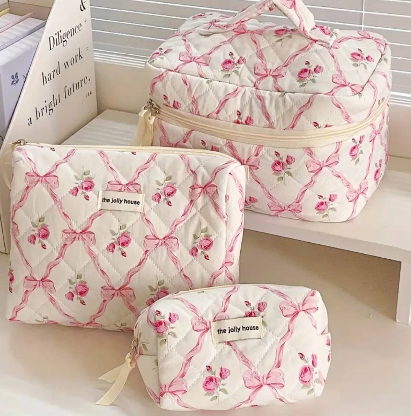 Rose and Bow Cosmetic Bags Set thumbnail