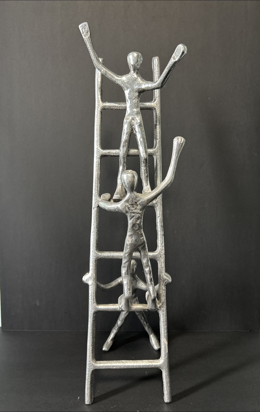 Plutus Modern Metal  Silver Sculpture Statue. $25 - photo 4
