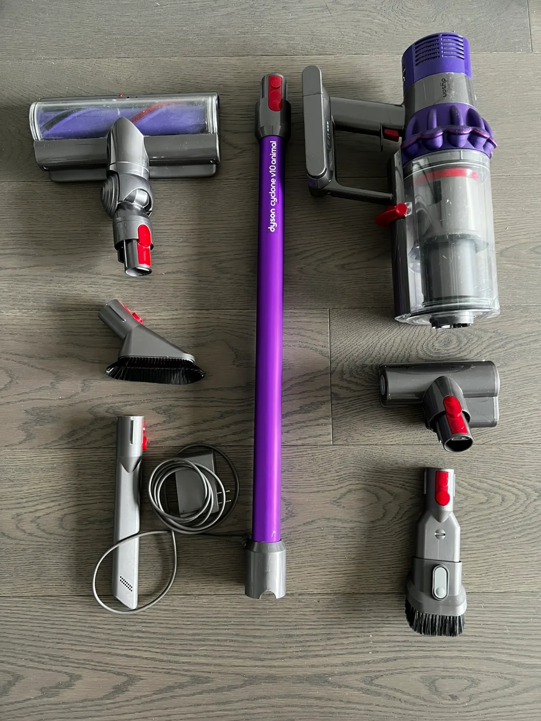 Dyson Cyclone V10 Animal Cordless Vacuum thumbnail