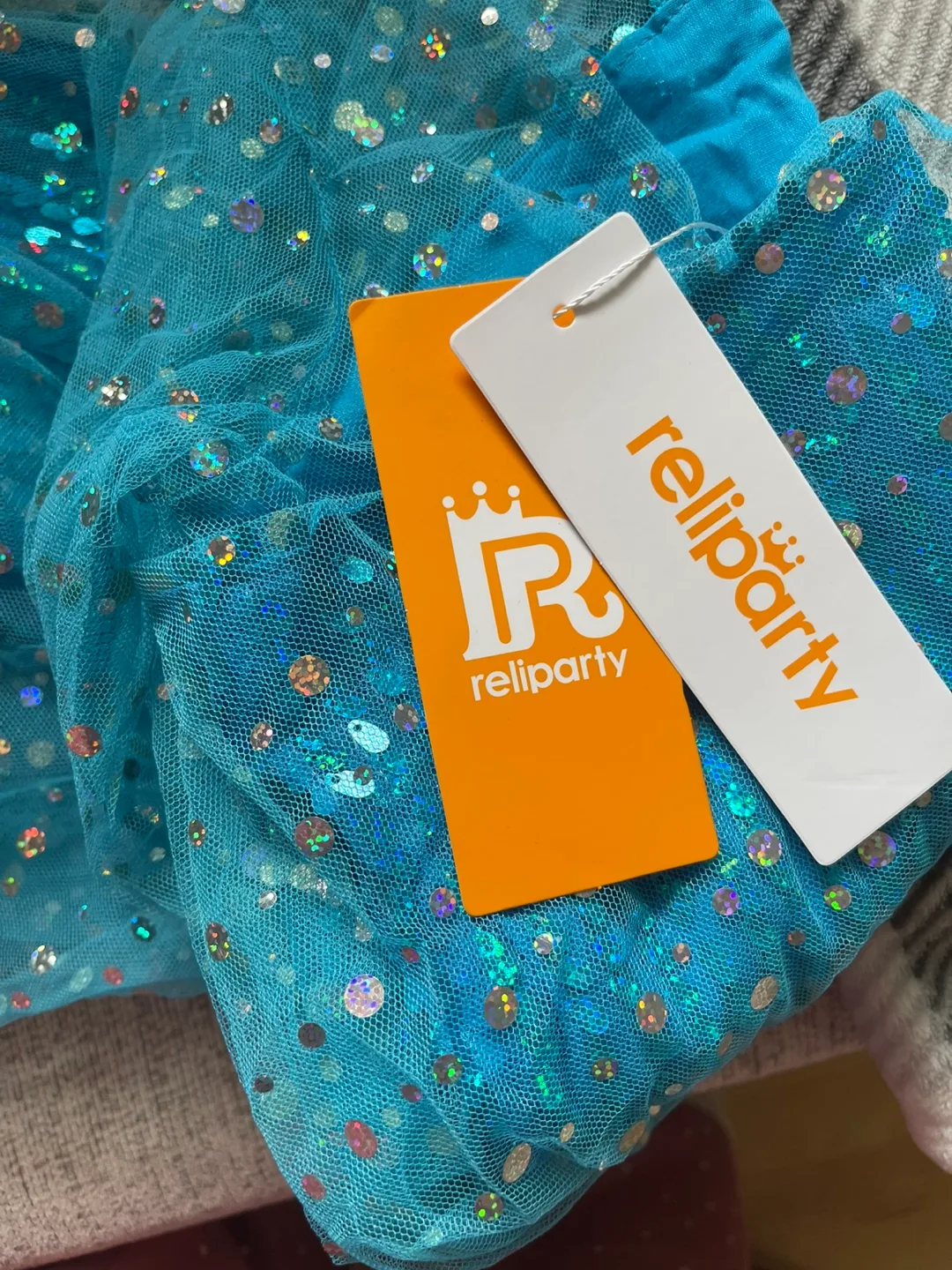 Reliparty Elsa Costume - Size 5/6 image indicator(2)