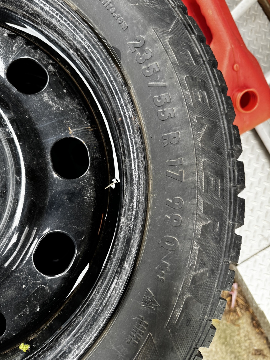 Set of 4 Winter Tires 235/55 R17 - photo 3