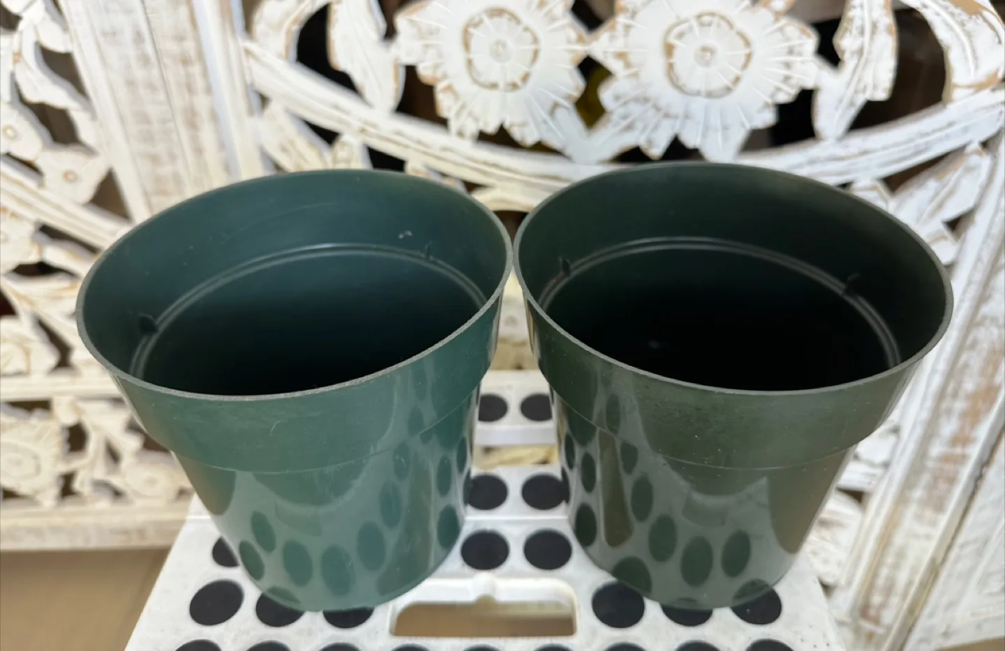 🧡 Two 6 x 6.5” Green Plastic Nursery Plant Pots thumbnail