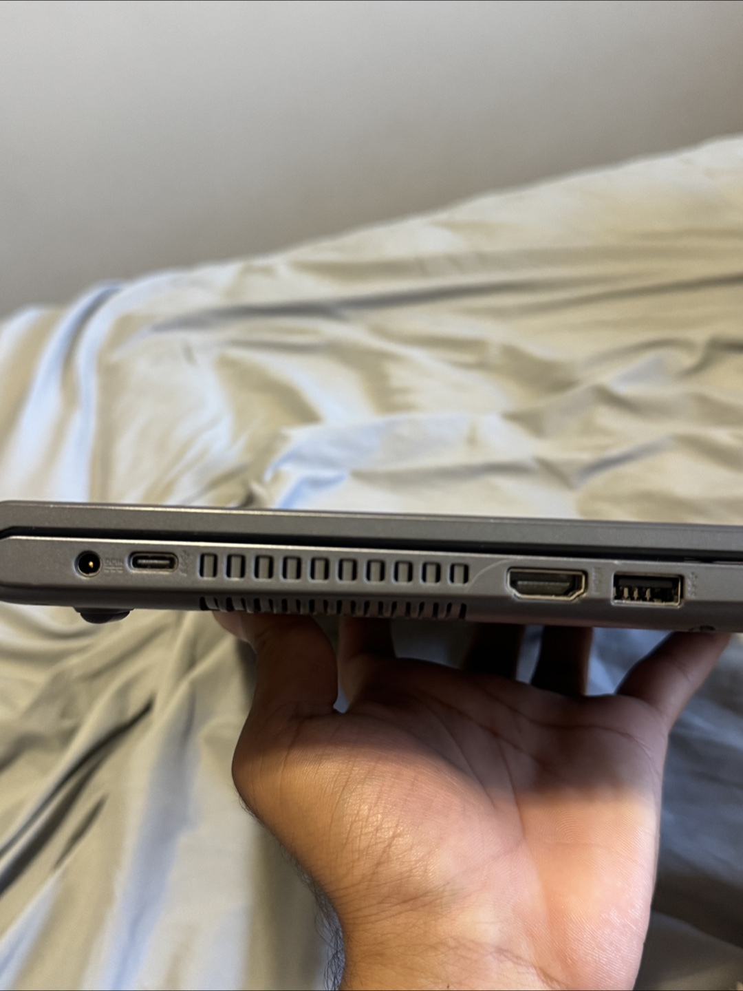 ASUS Laptop - AMD Ryzen 3, Radeon Graphics - photo 4