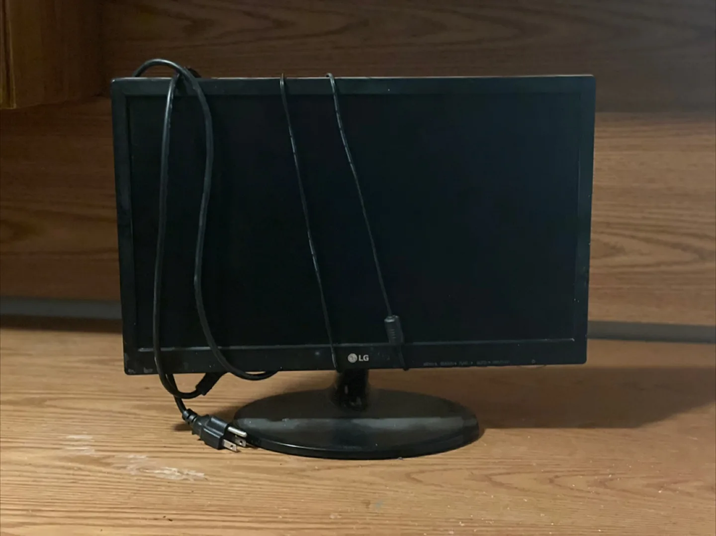 LG 19M38D-B Monitor thumbnail
