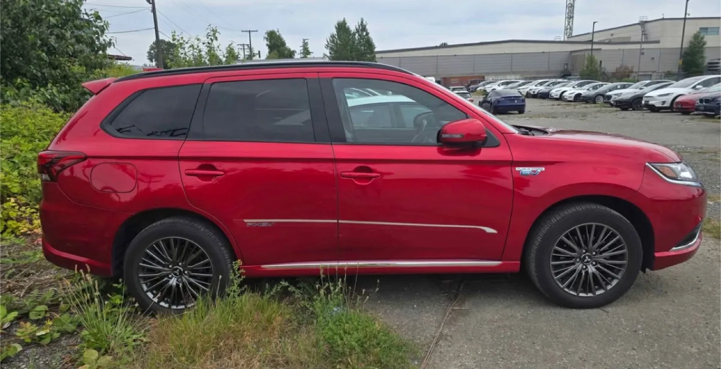 2022 mitsubishi outlander phev image indicator(3)