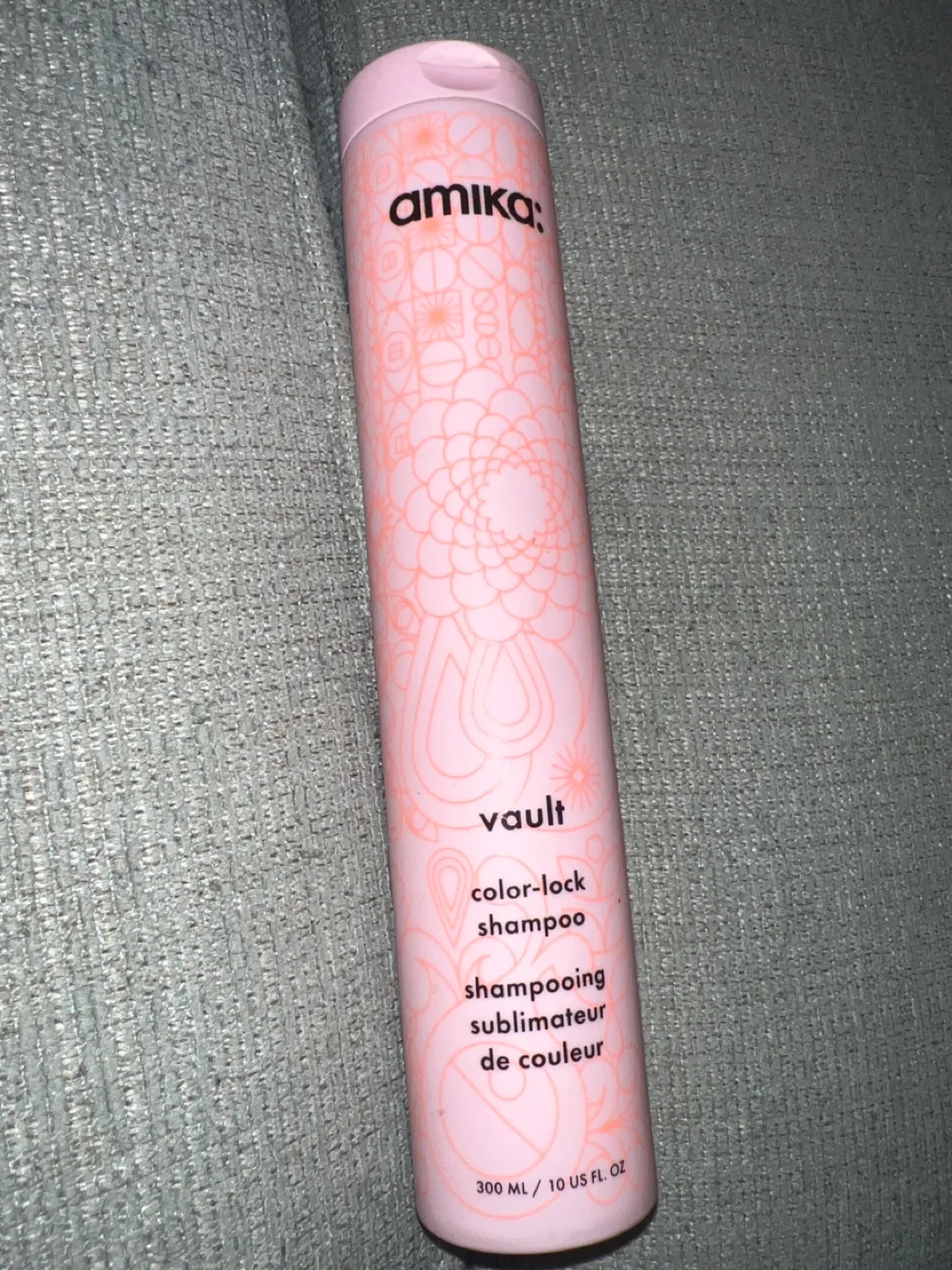 🧡Amika Vault Color-Lock Shampoo 10 fl oz thumbnail
