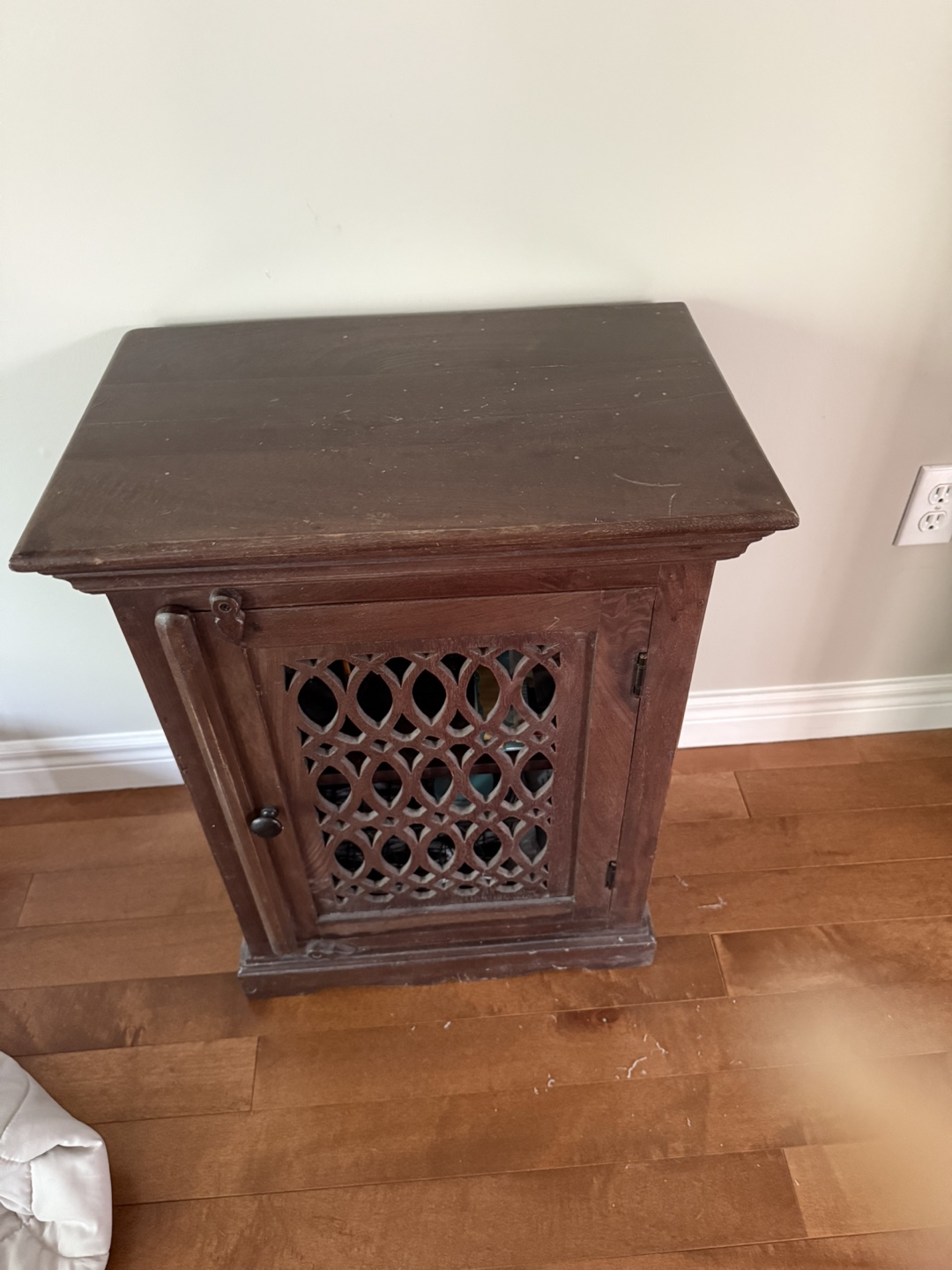 Wood Side Table with Door - photo 3