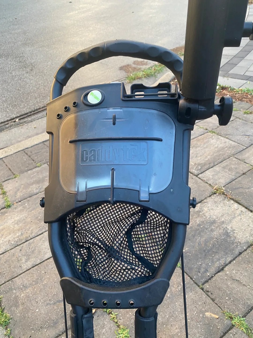 Caddytek Caddylite Golf Push Cart image indicator(3)