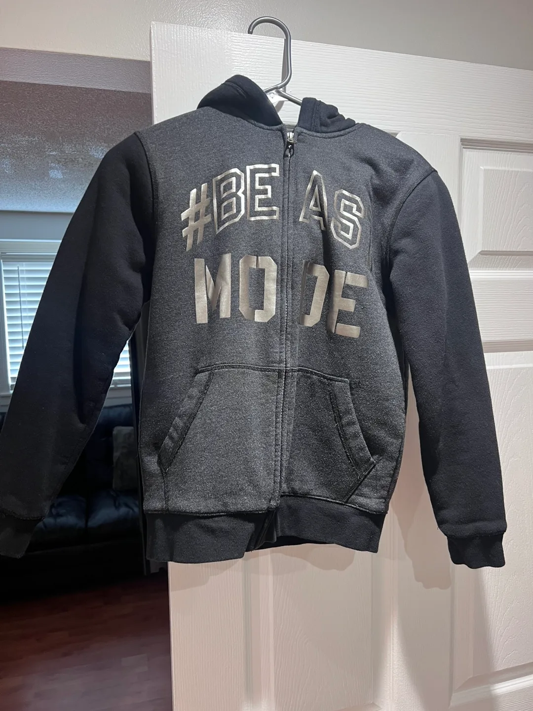 Boys' Size L/G 10-12 Fleece Zip-Up Hoodie thumbnail
