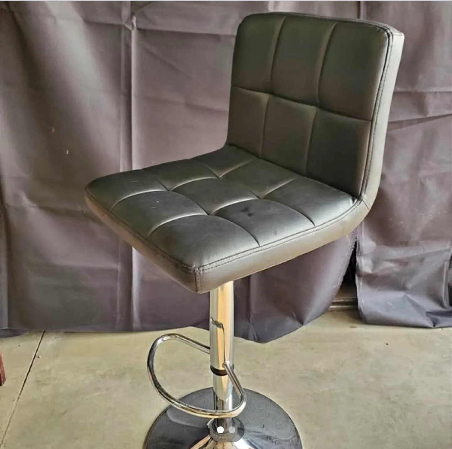 Black Adjustable Height Bar Stool 🇨🇦 thumbnail