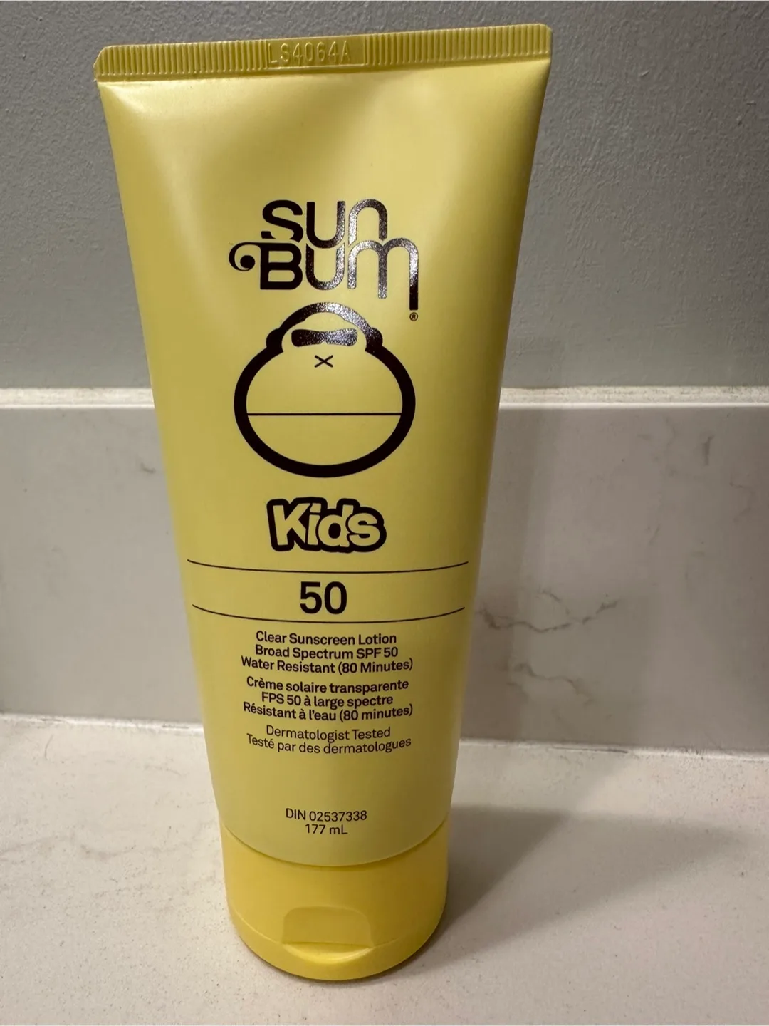 Brand new Sun Bum Kids SPF 50 Clear Sunscreen thumbnail