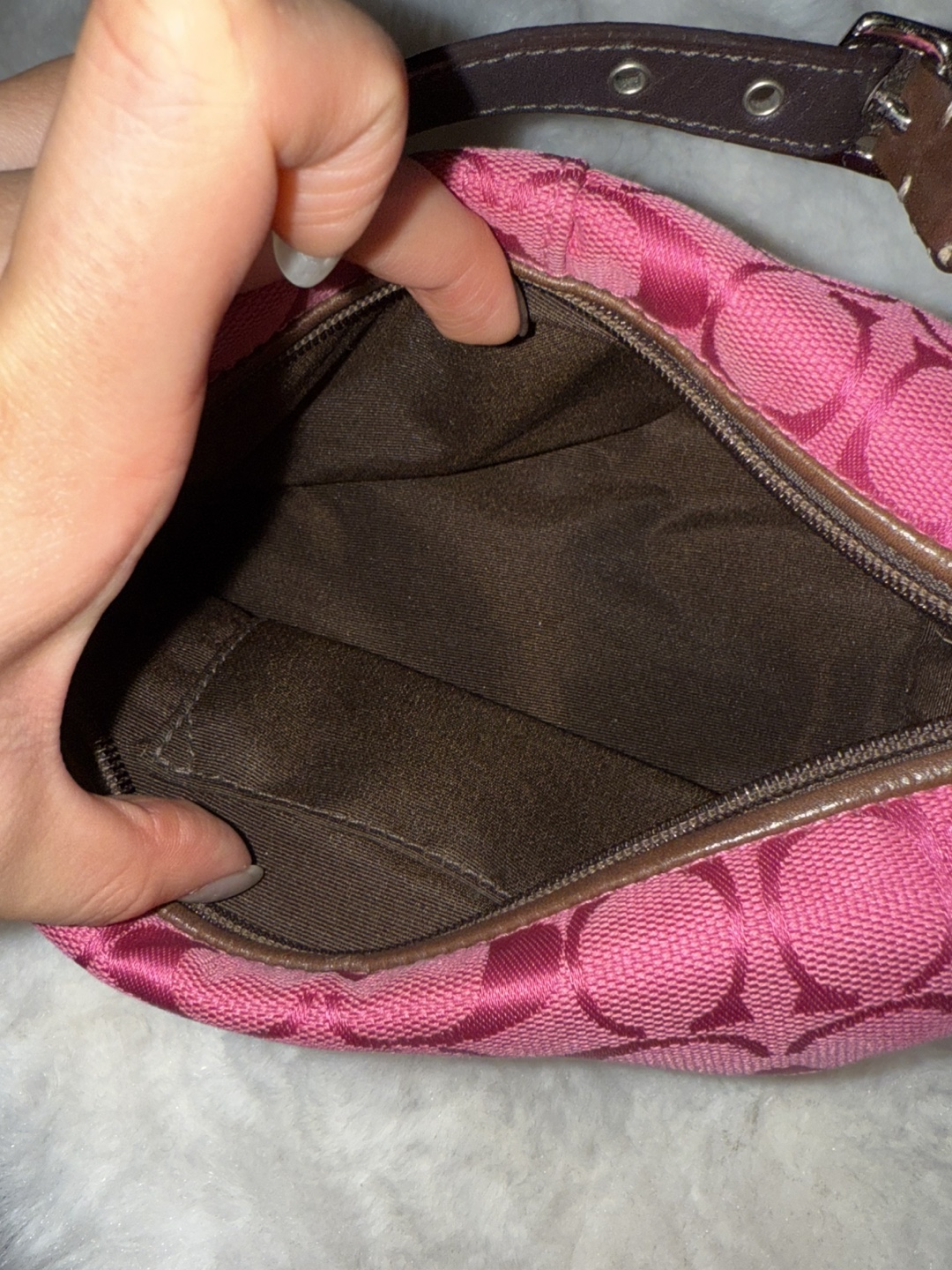 Coach Pink Signature Mini Baguette - photo 4