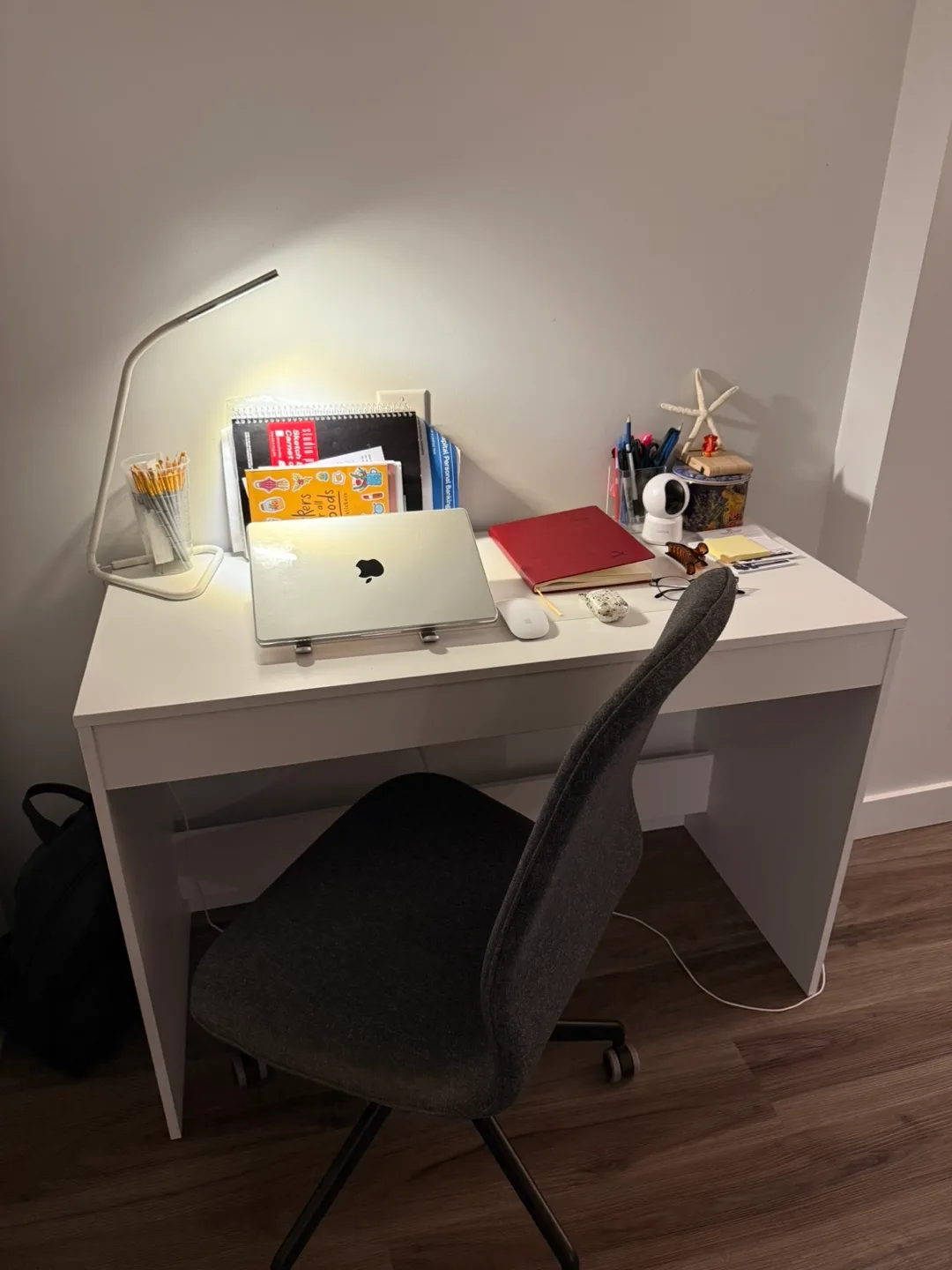 Desk chair and light combo thumbnail