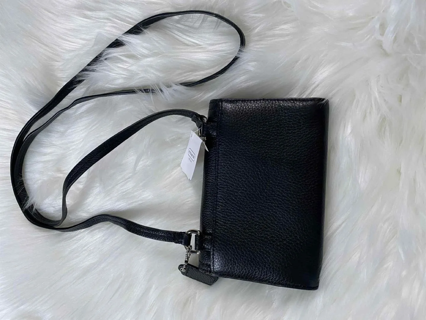 NWT- “ VINTAGE” Coach Avery Black Leather Crossbody image indicator(5)