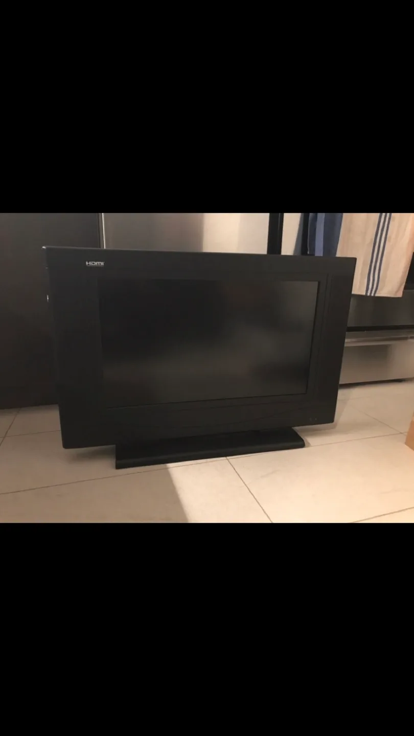 35” Flat Screen TV thumbnail