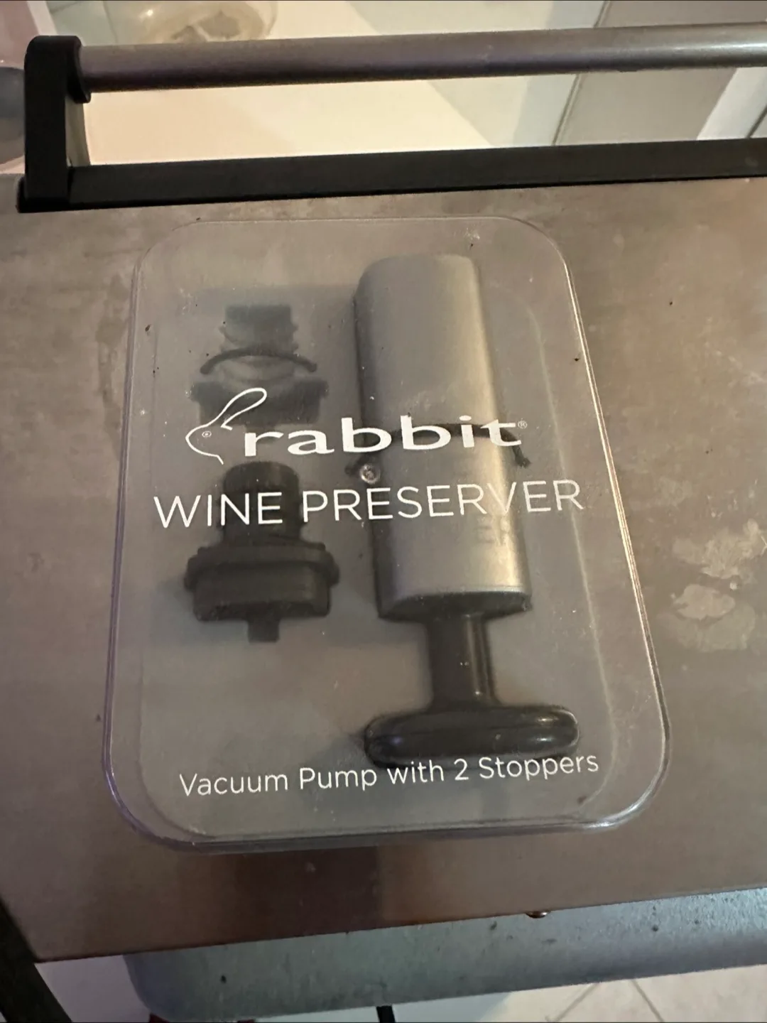 Rabbit Wine Preserver Vacuum Pump with 1 Stopper thumbnail