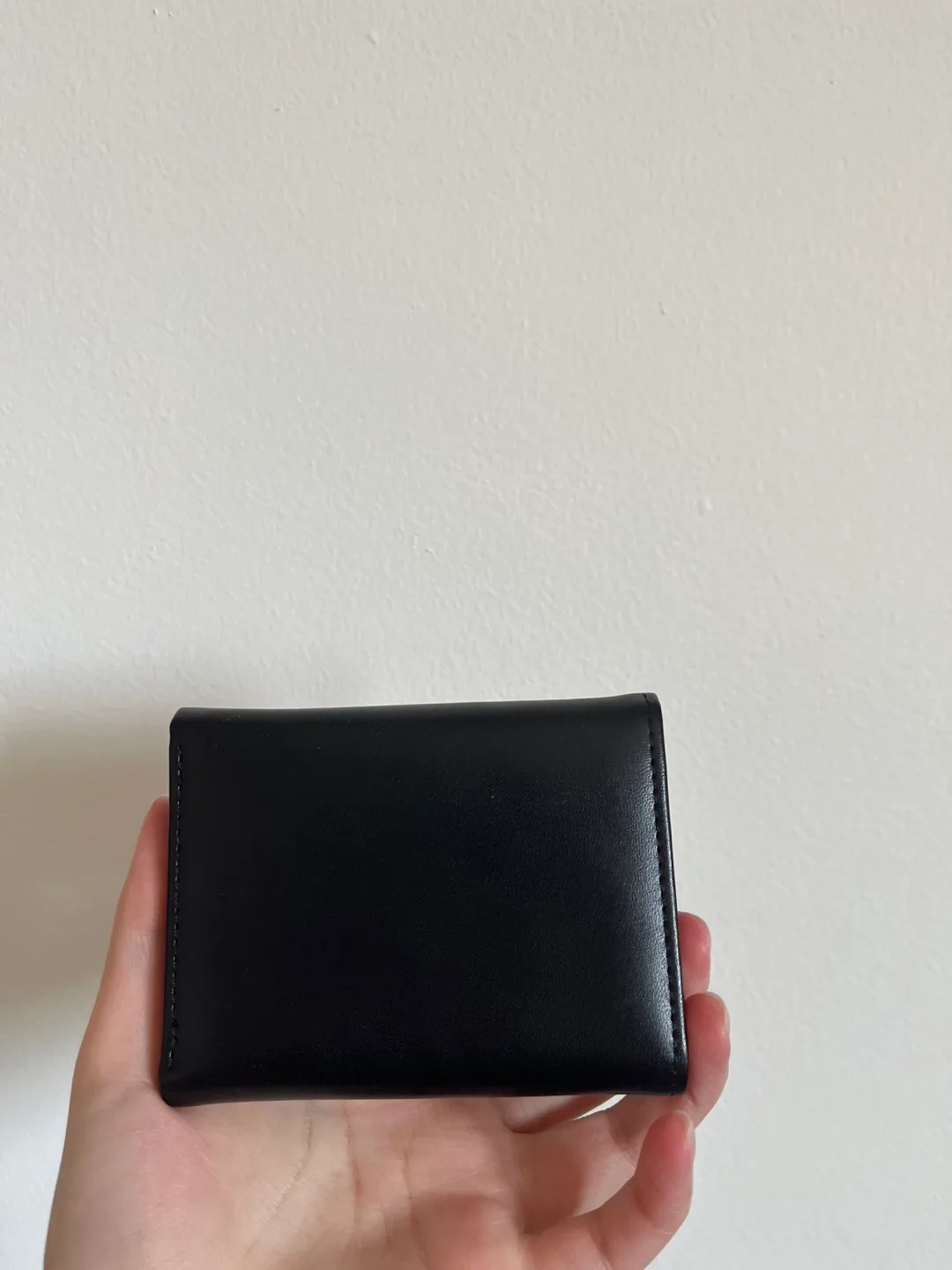 Black Trifold Wallet - Classic & Style image indicator(2)