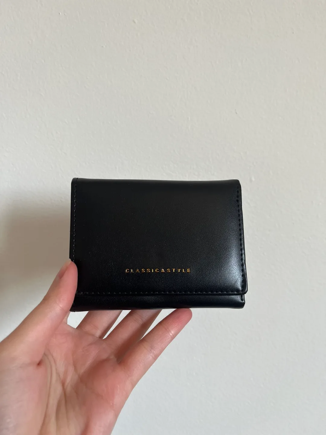 Black Trifold Wallet - Classic & Style thumbnail