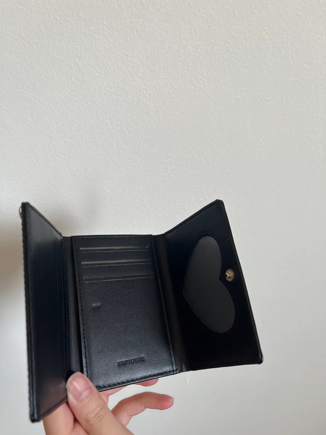 Black Trifold Wallet - Classic & Style image indicator(3)