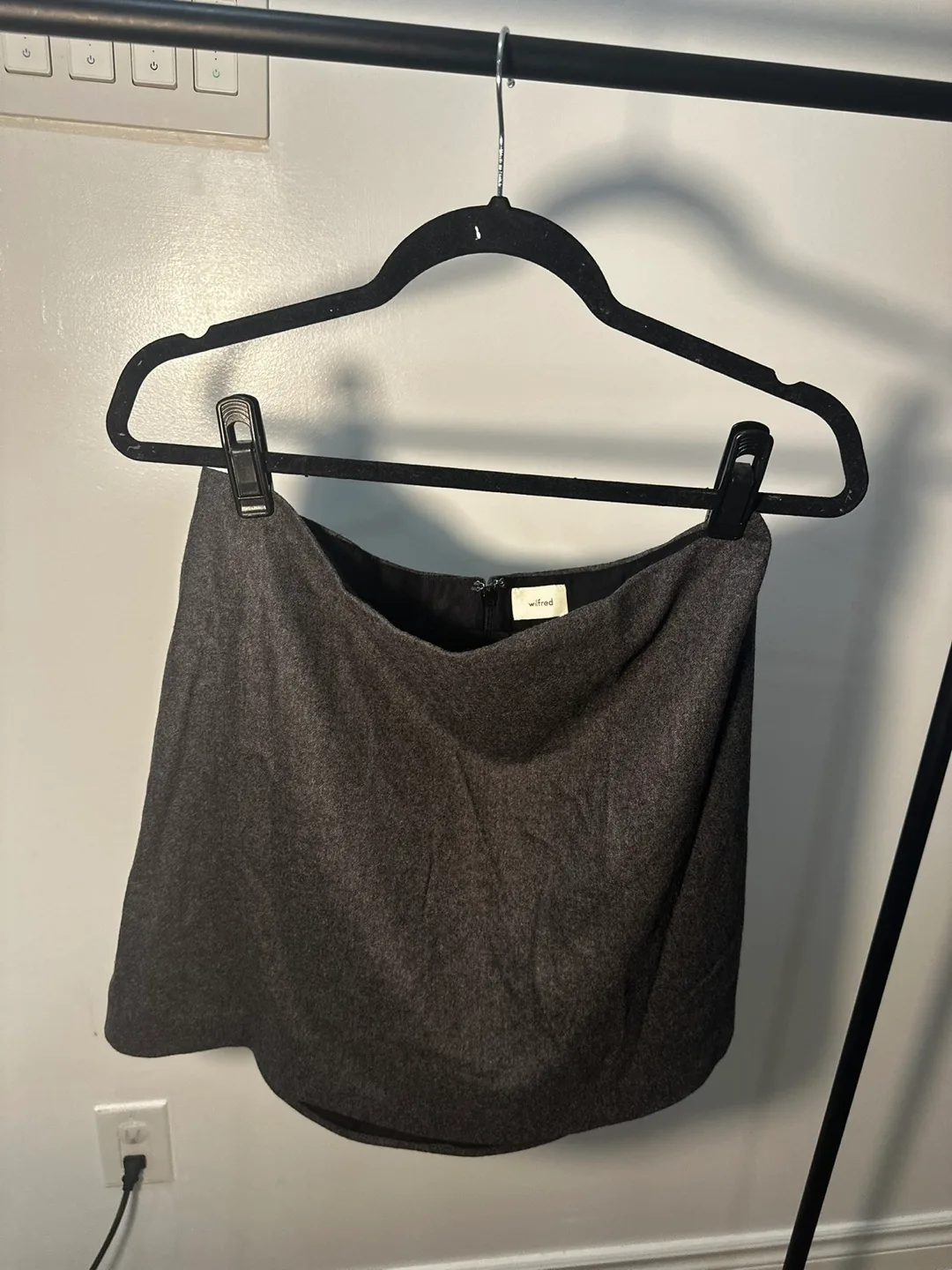 Aritzia Wilfred Wool Classic Mini Skirt thumbnail