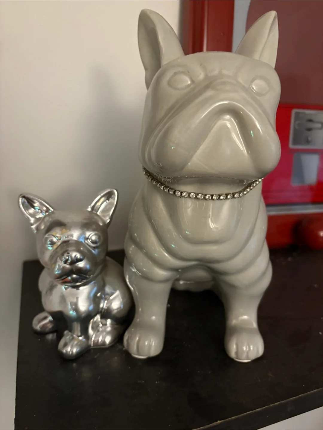 Dog statues thumbnail