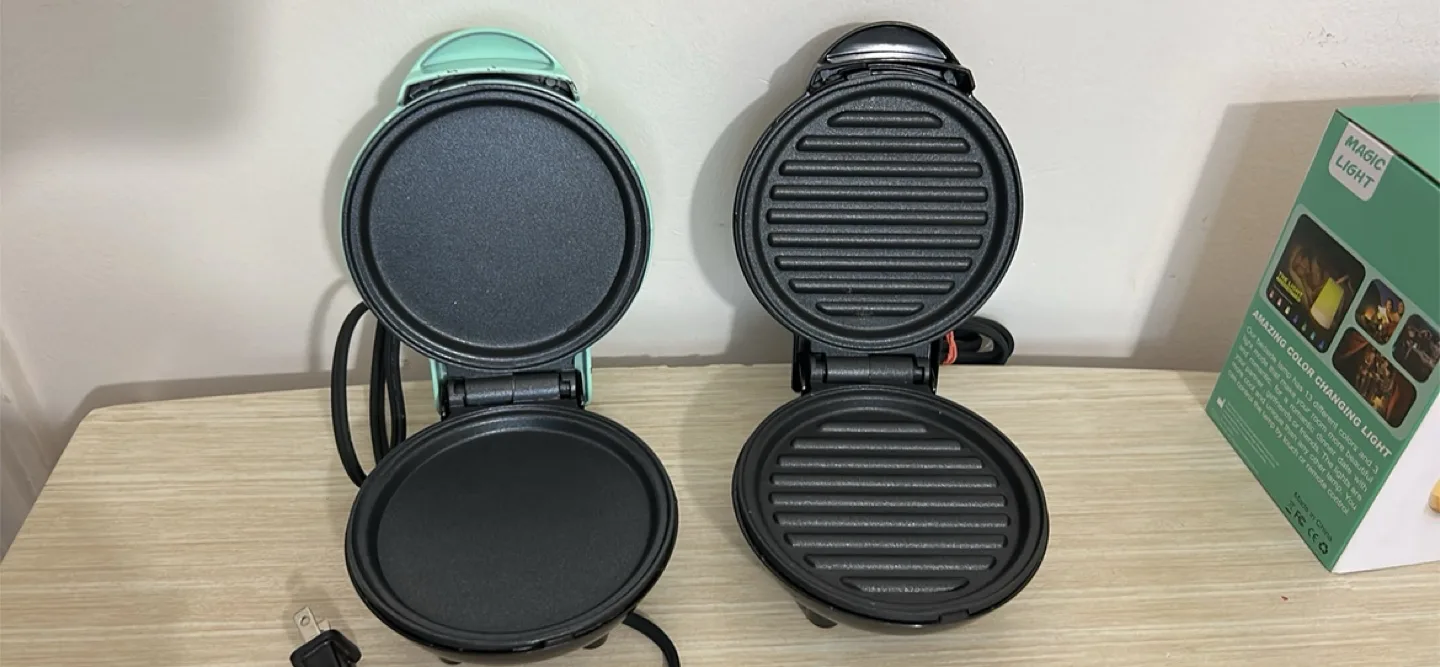 Dash & Betty Crocker Mini Waffle Makers thumbnail