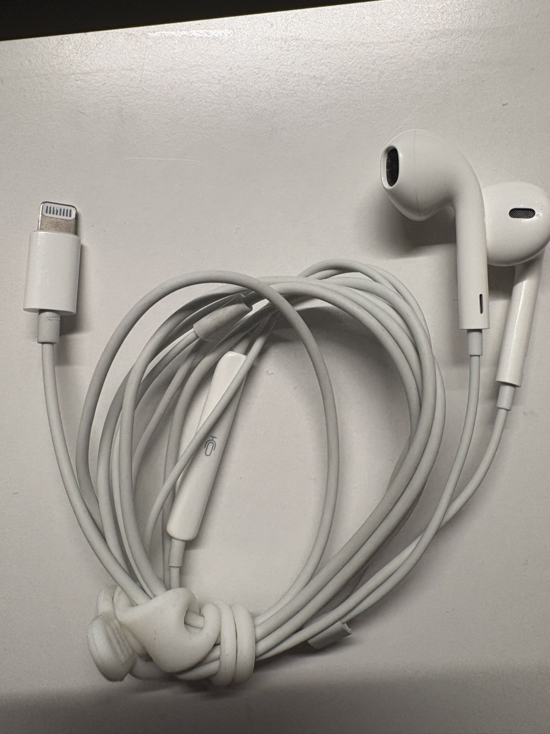Apple EarPods with Lightning Connector