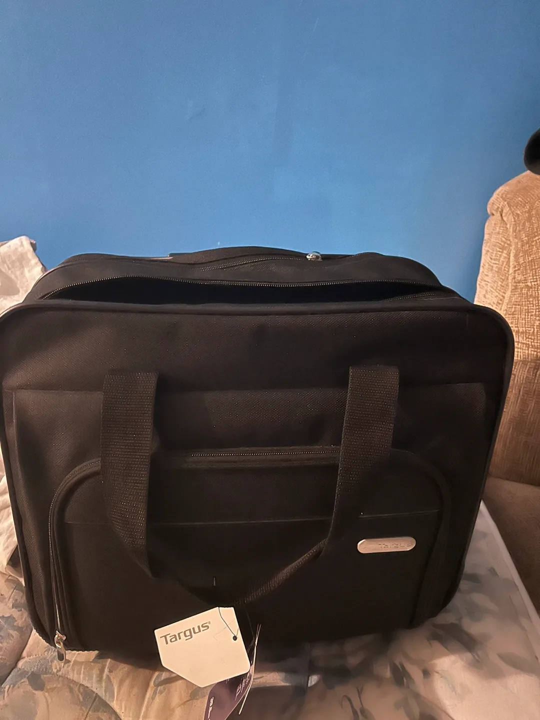 Targus Rolling Laptop Case - Black thumbnail