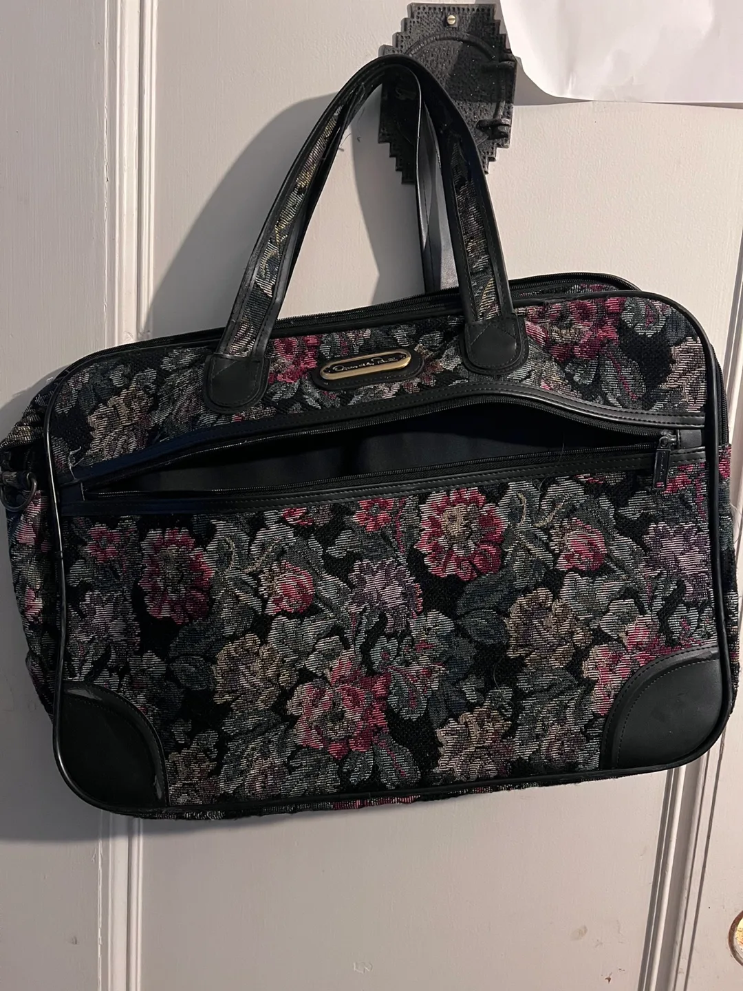 Oscar de la Renta Floral Tapestry Luggage thumbnail