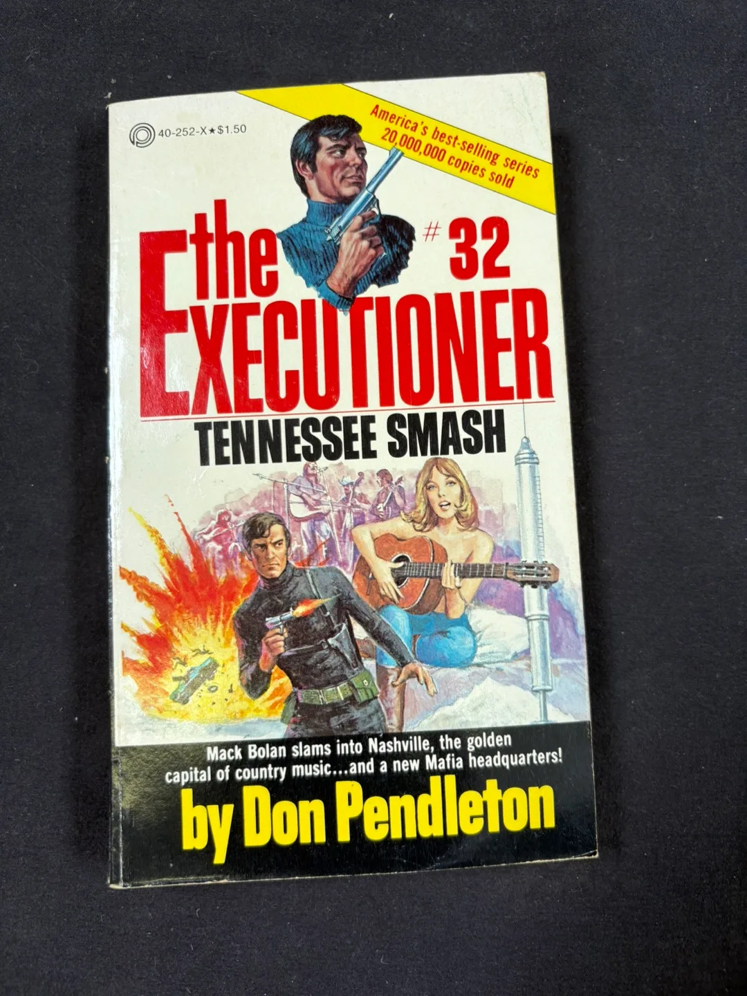 🇨🇦The Executioner #32: Tennessee Smash by Don Pendleton thumbnail