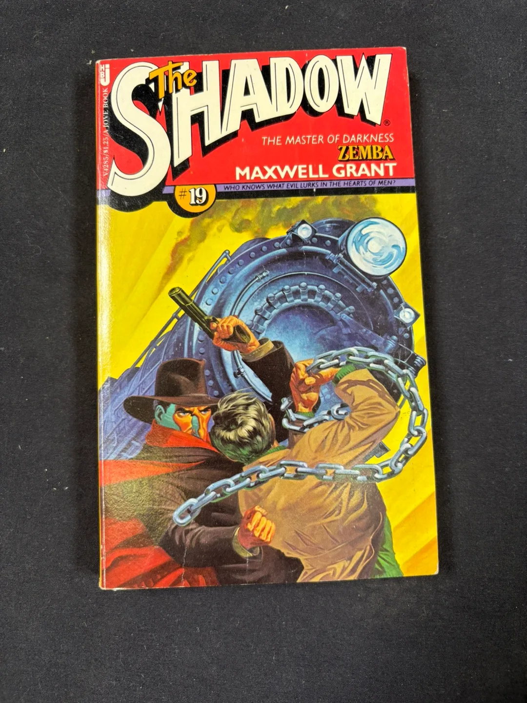 🇨🇦The Shadow: Master of Darkness - Maxwell Grant thumbnail