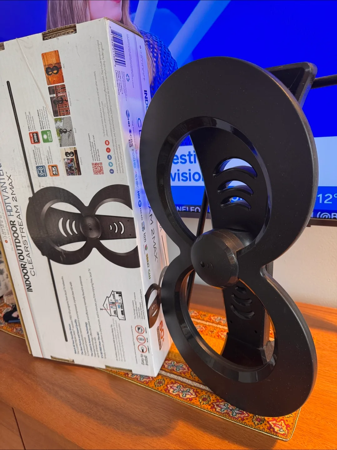 Antennas Direct ClearStream 2MAX HDTV Antenna image indicator(2)