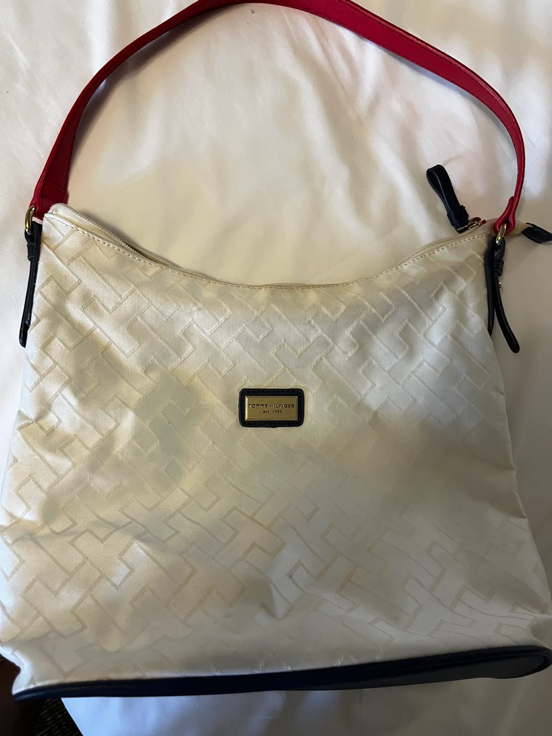 Tommy Hilfiger Ivory Shoulder Bag thumbnail